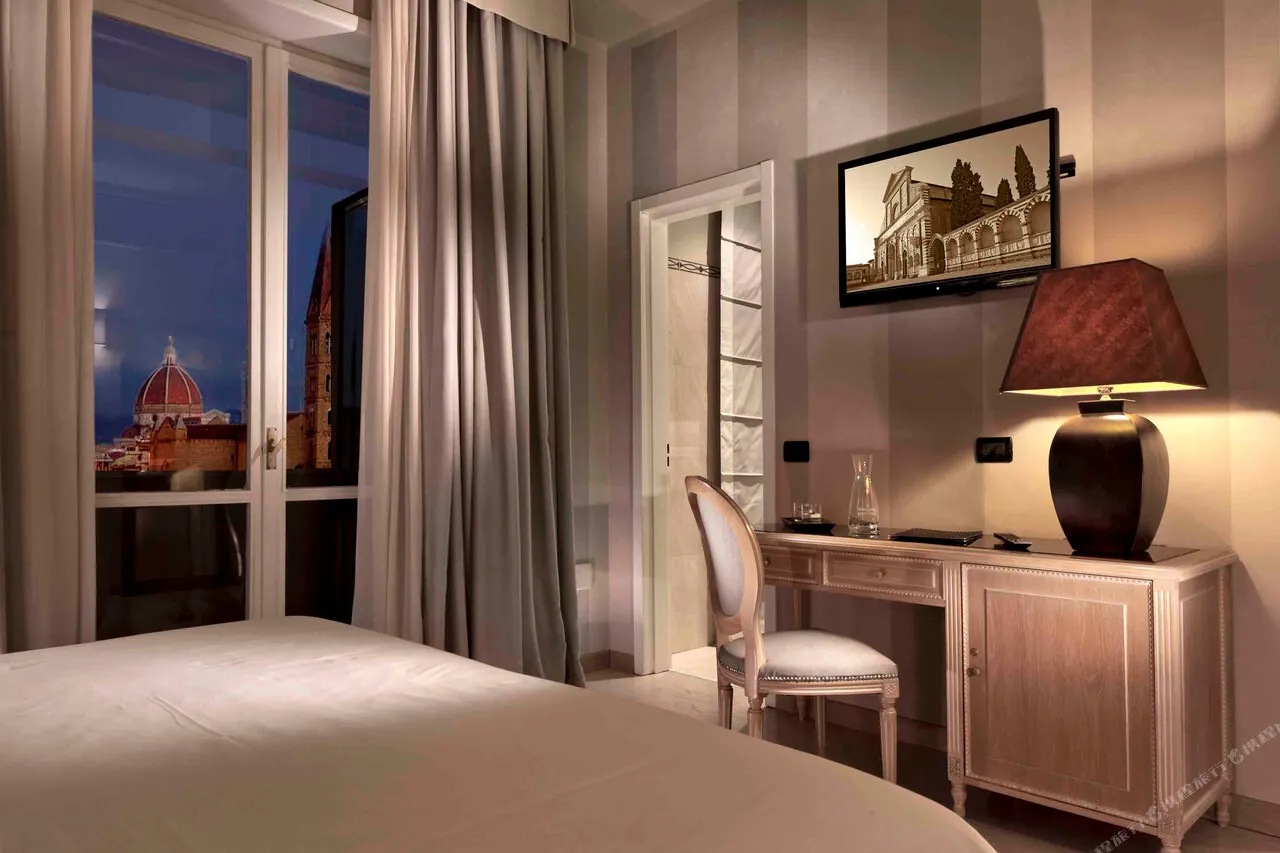 c-hotels Ambasciatori — rooms and atmosphere