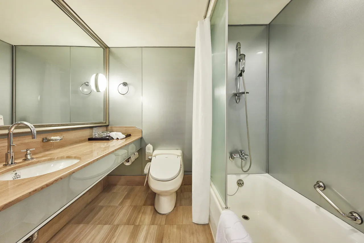 Caesar Park Taipei — rooms and atmosphere