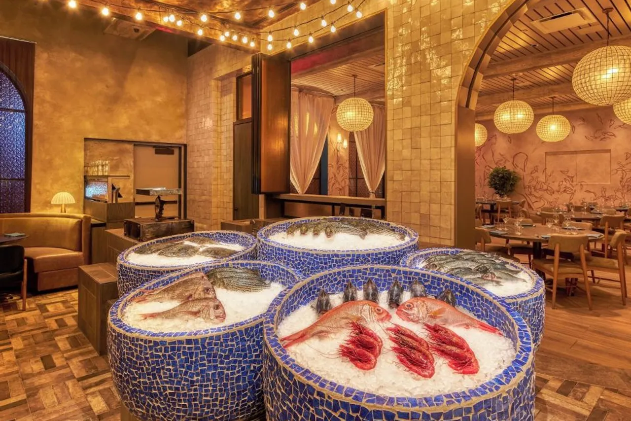 Caesars Palace — ภาพห้องพักและบรรยากาศ