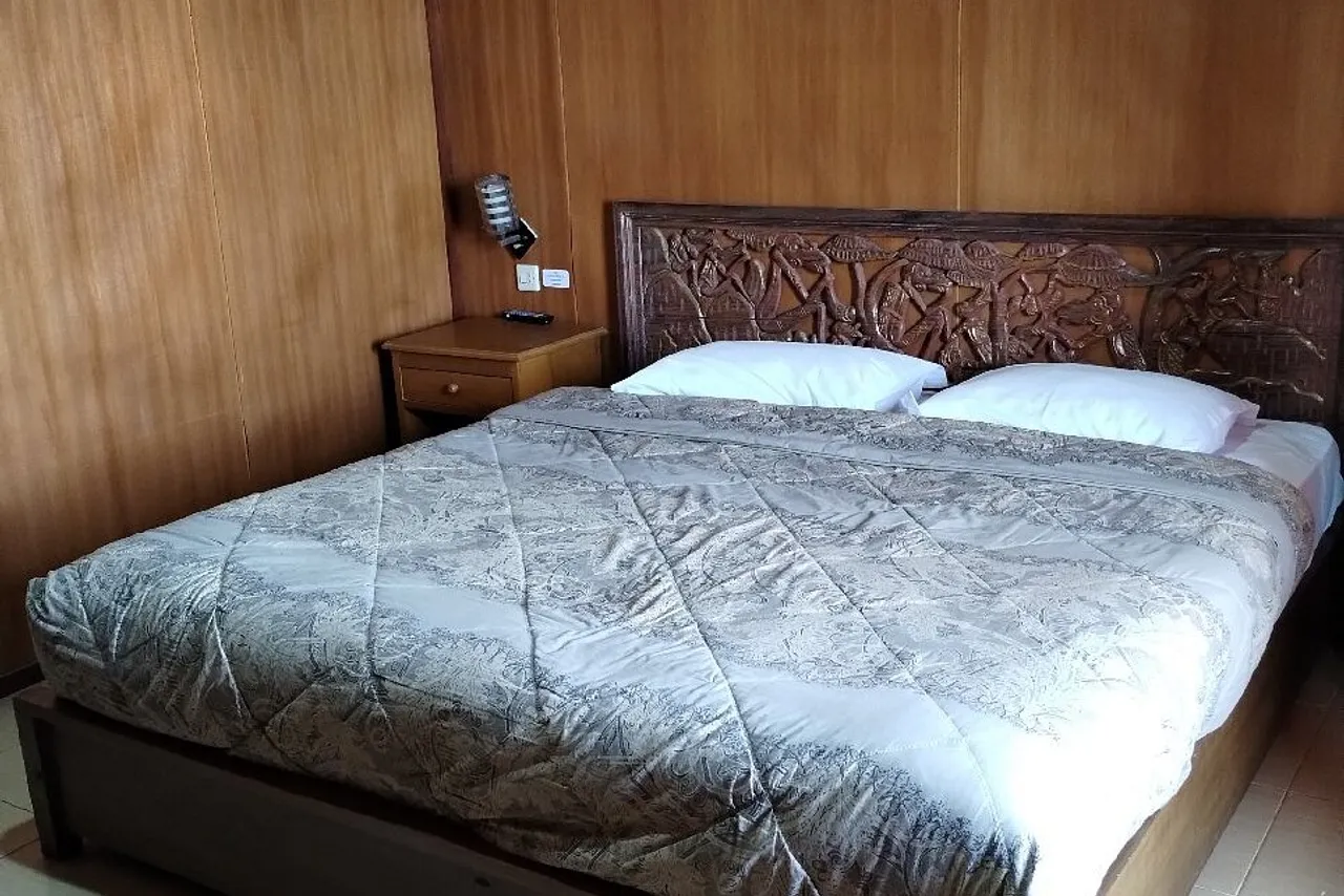Cafe Lava Hostel — rooms and atmosphere
