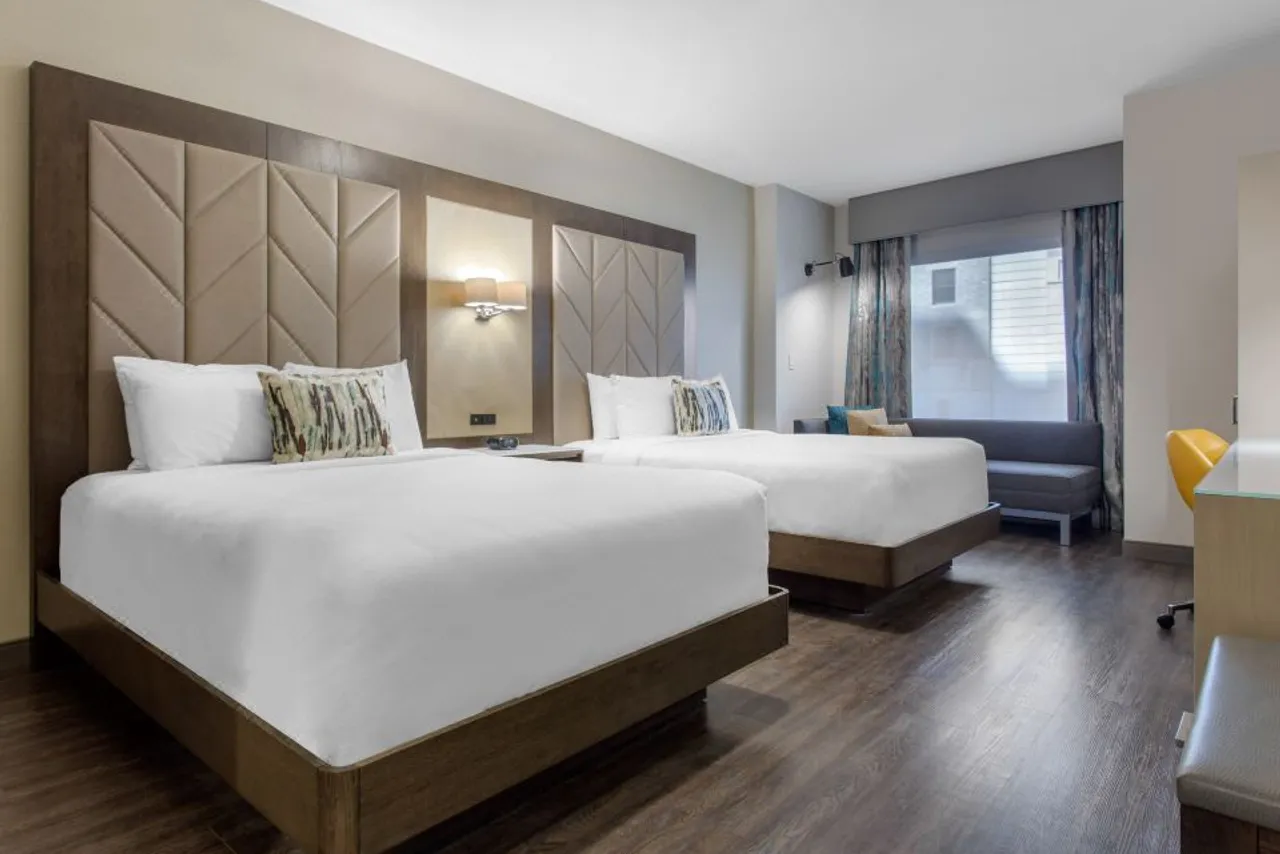 Cambria Hotel Philadelphia Downtown Center City — ภาพห้องพักและบรรยากาศ