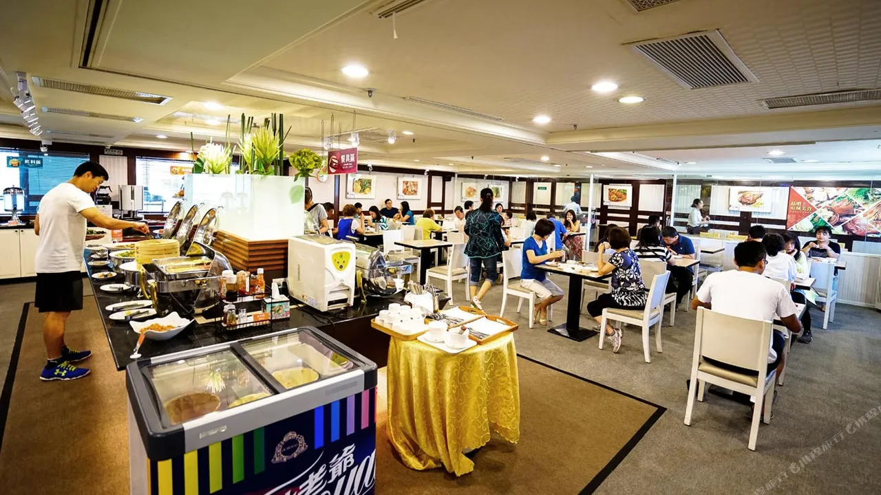 Cambridge Tainan Hotel — rooms and atmosphere