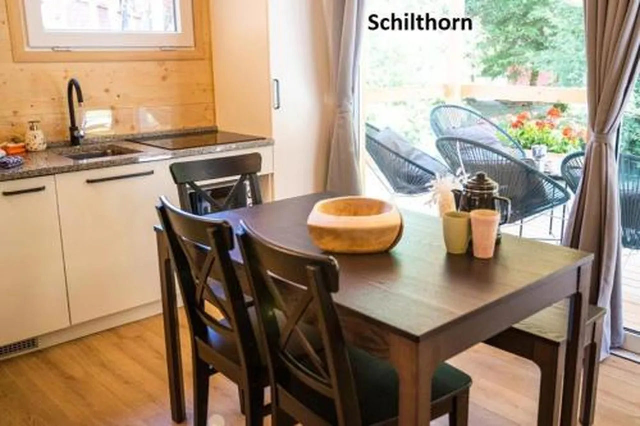 Camping Jungfrau Holiday Park — rooms and atmosphere