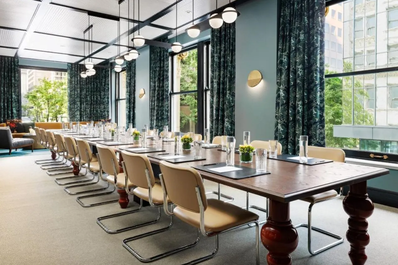 The Candler Hotel Atlanta, Curio Collection by Hilton — ภาพห้องพักและบรรยากาศ