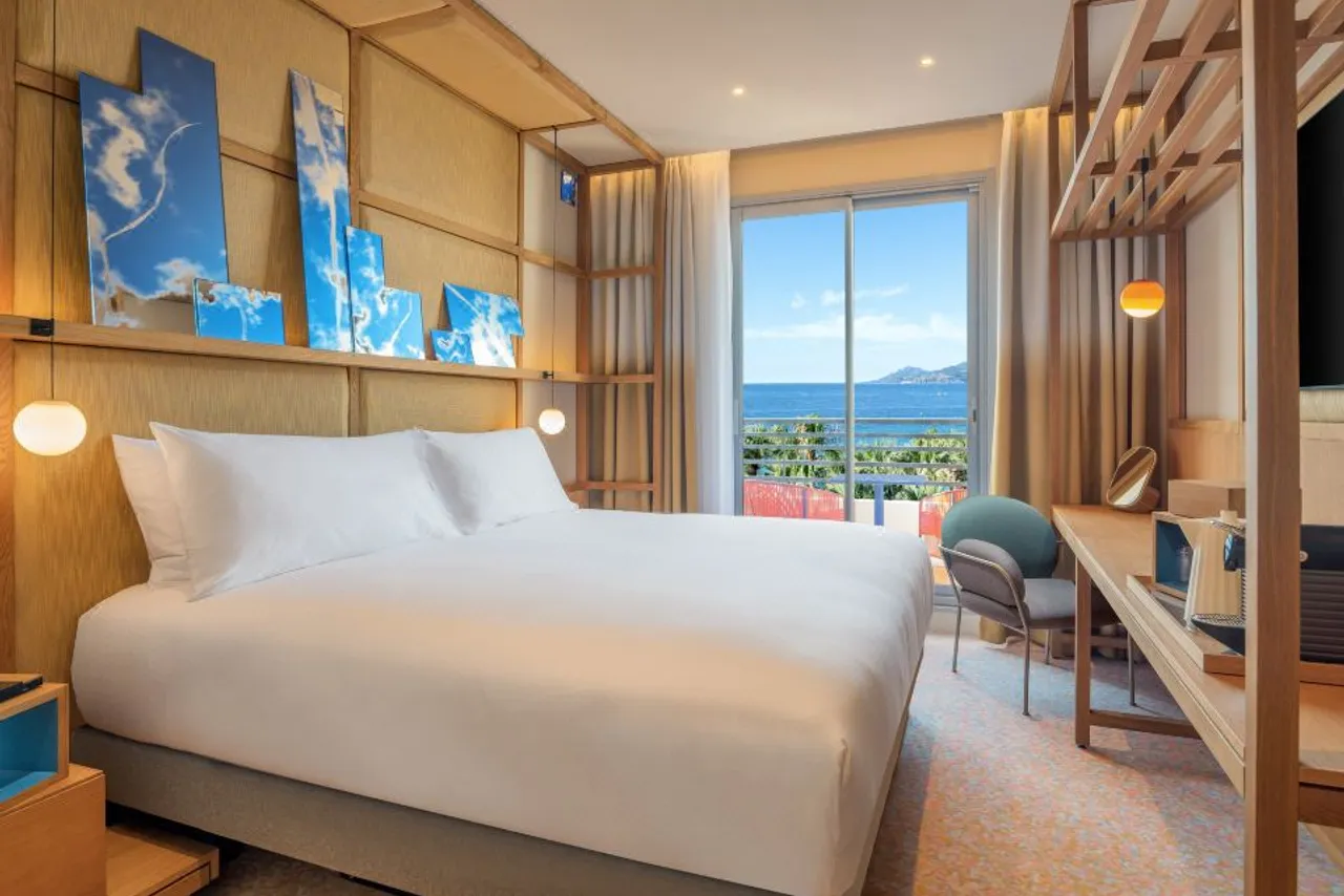 Canopy by Hilton Cannes — ภาพห้องพักและบรรยากาศ