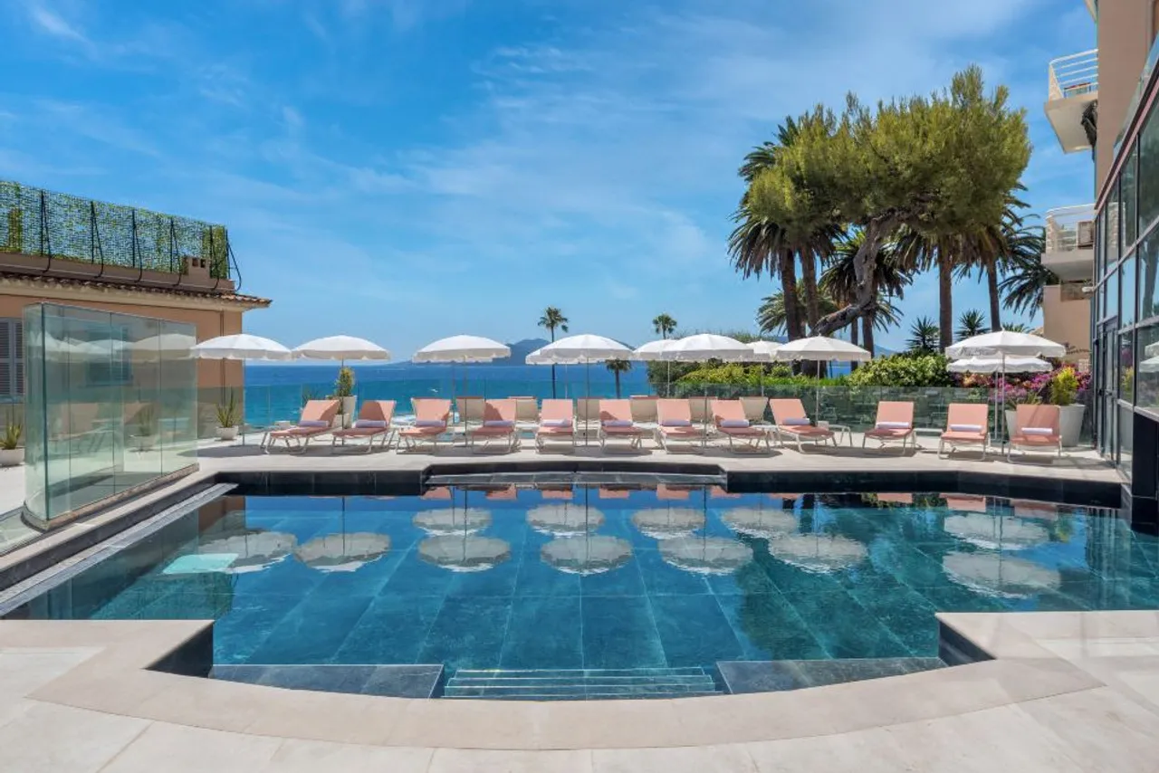 Canopy by Hilton Cannes — ภาพห้องพักและบรรยากาศ
