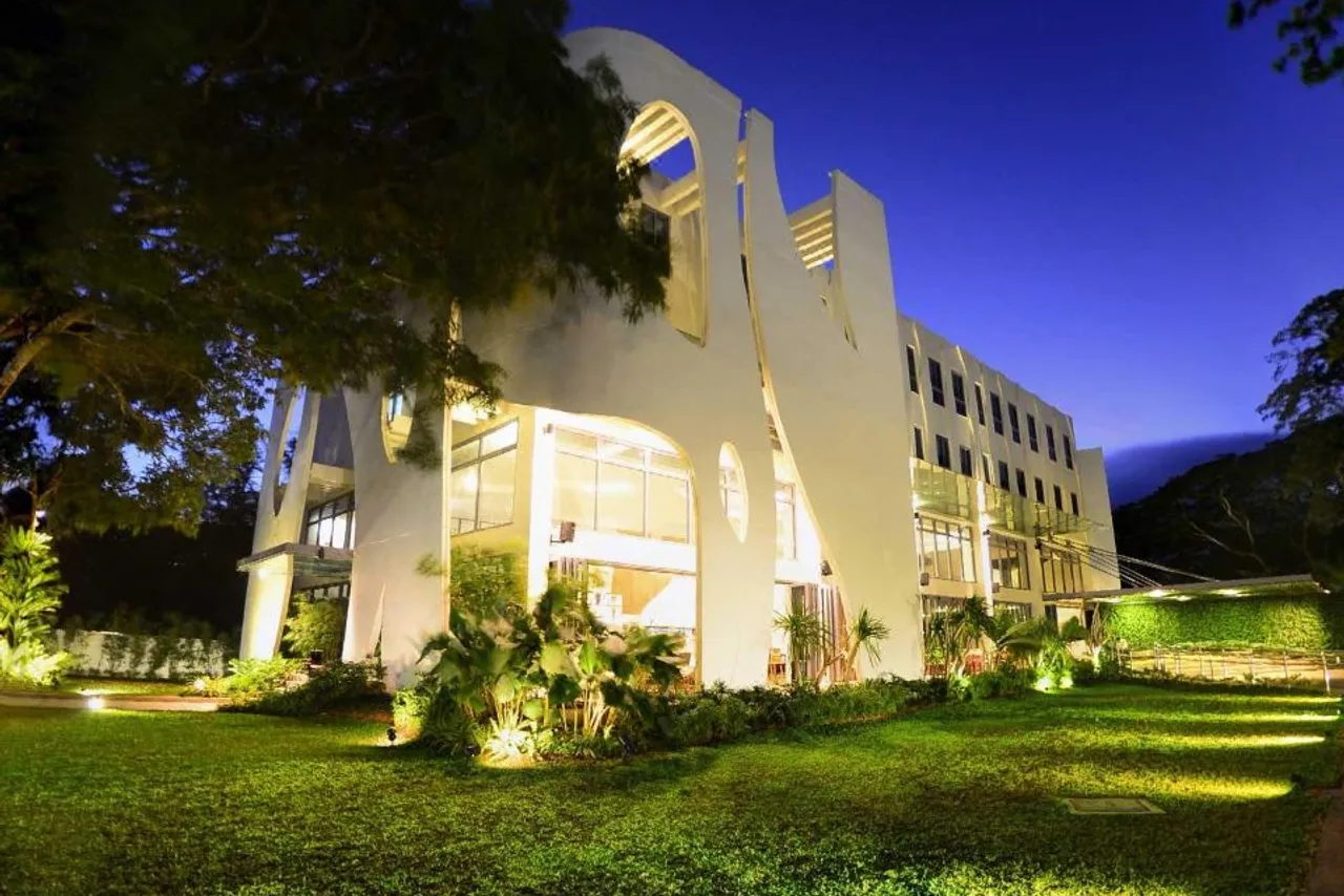 Canvas Boutique Hotel — rooms and atmosphere