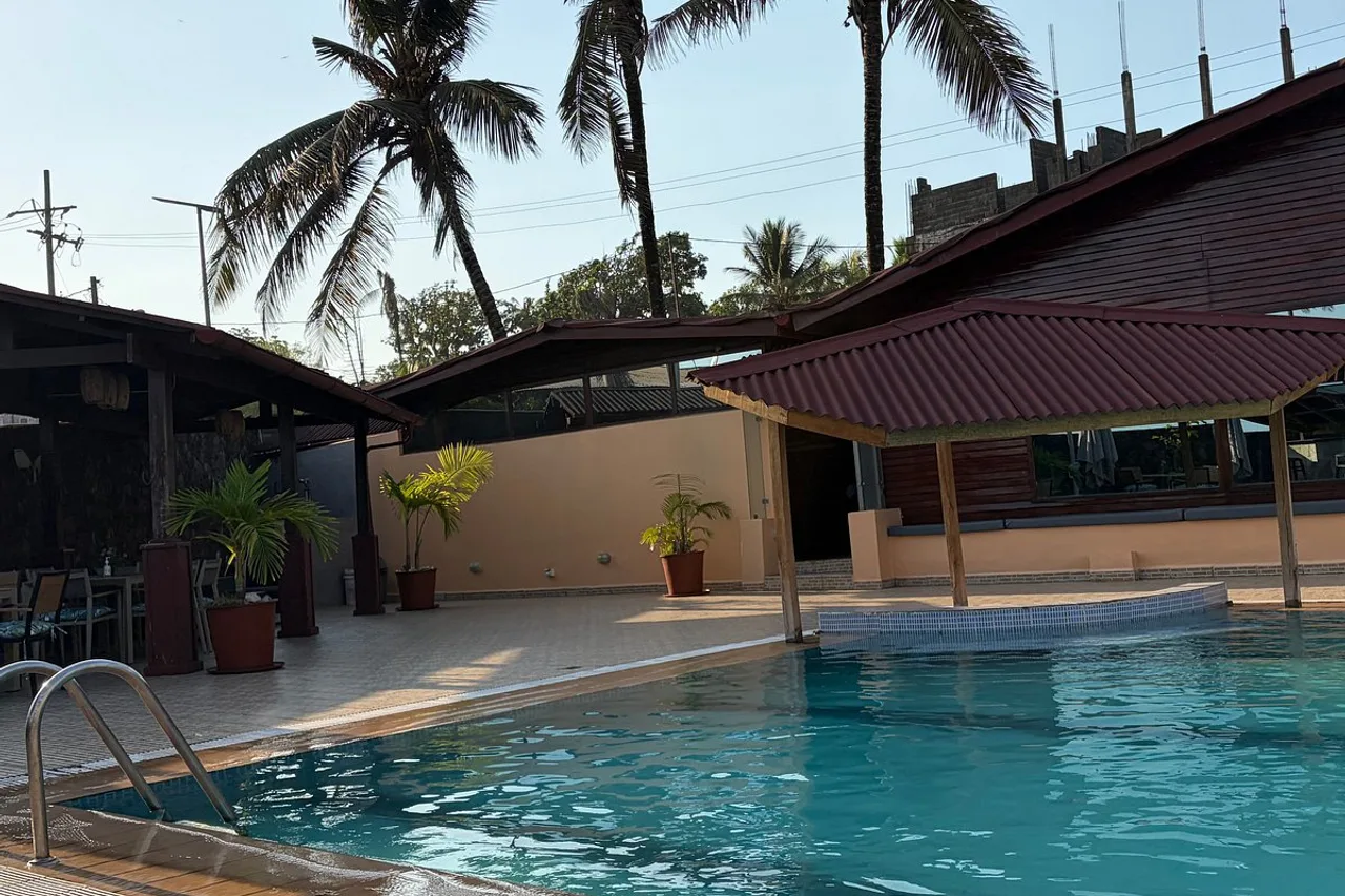 The Cape Hotel — ภาพห้องพักและบรรยากาศ