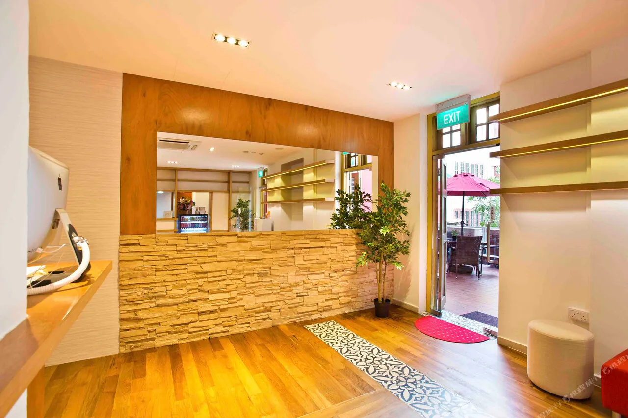 Capsule Pod Boutique Hostel — rooms and atmosphere