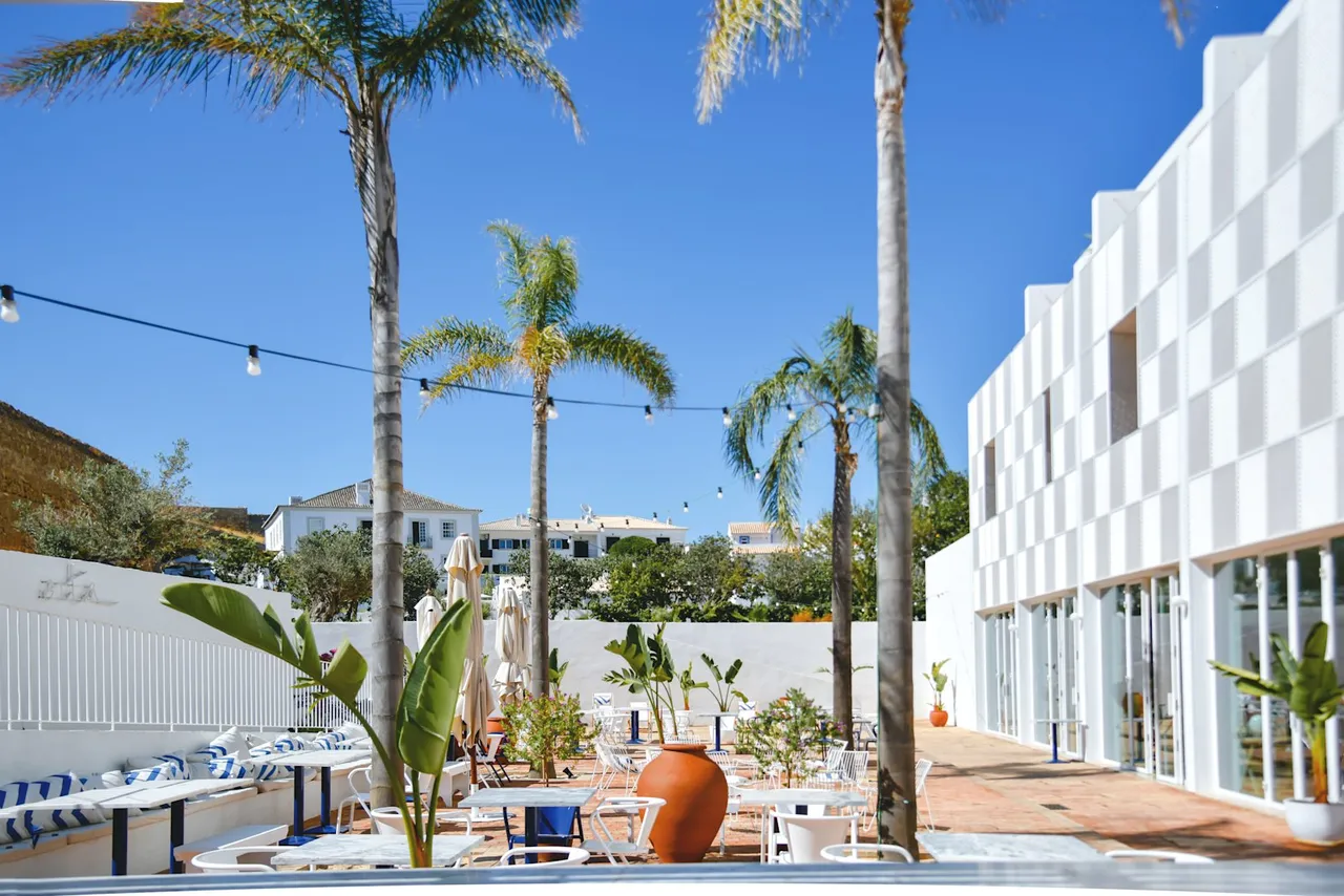 Casa Mae — rooms and atmosphere