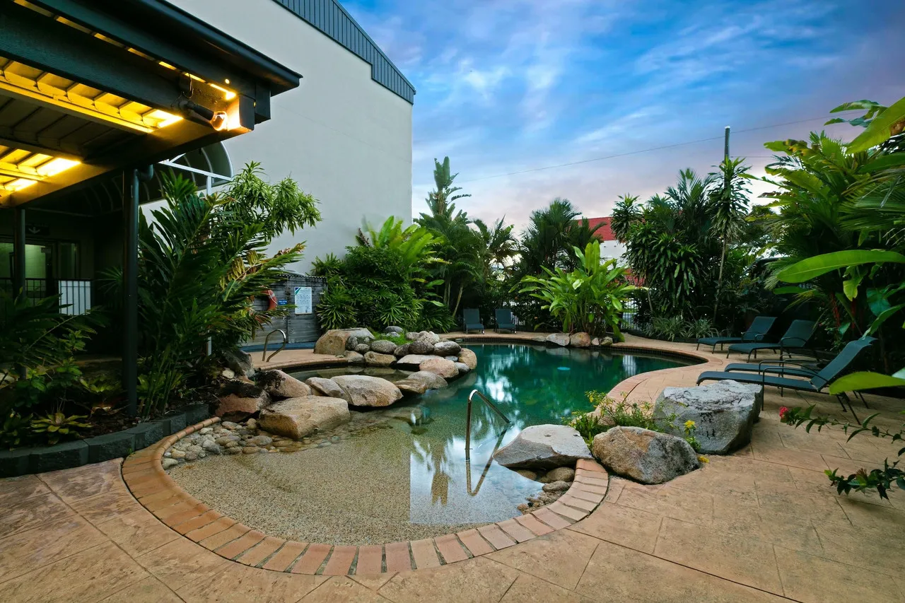 Cascade Gardens — rooms and atmosphere