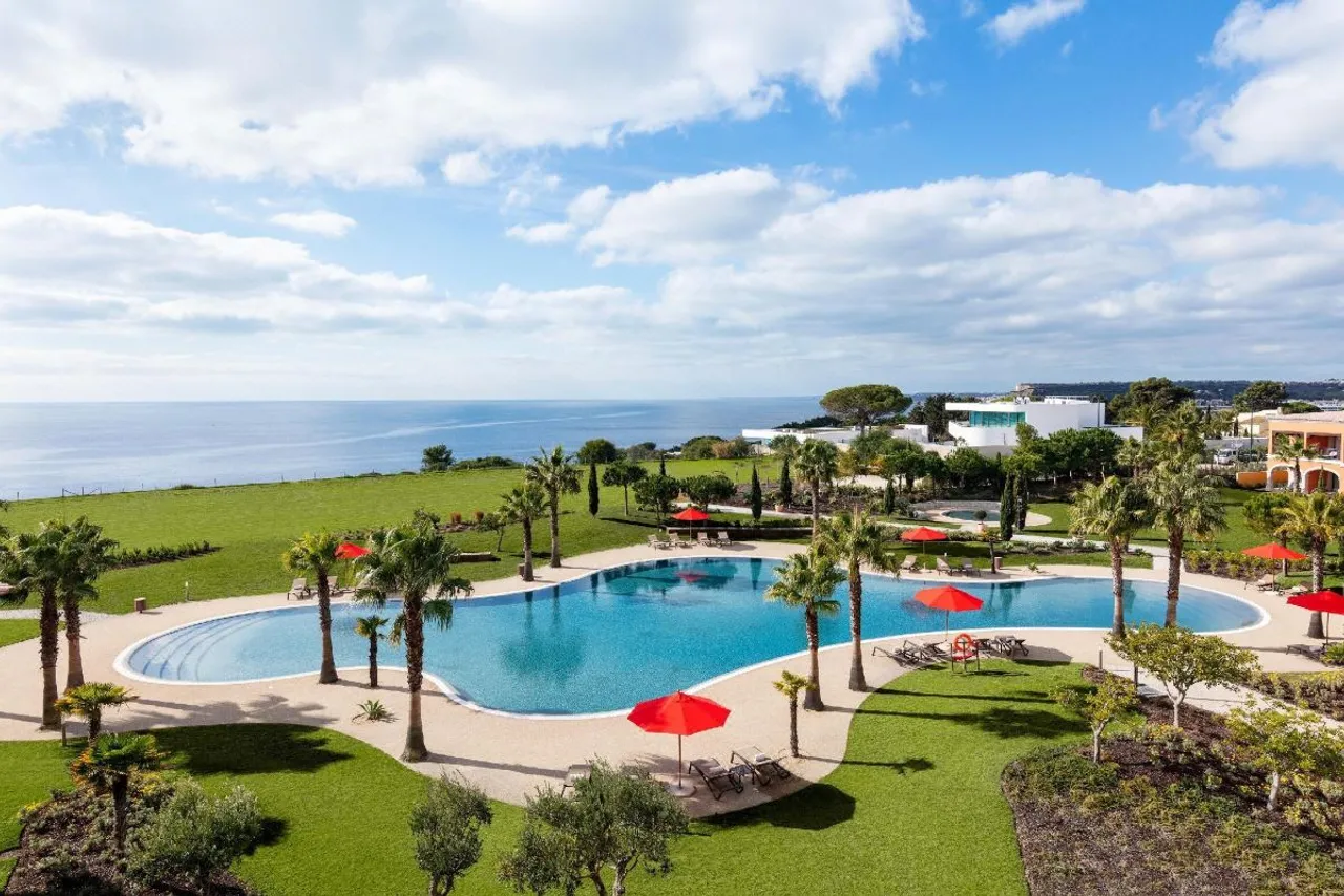 Cascade Wellness Resort — rooms and atmosphere