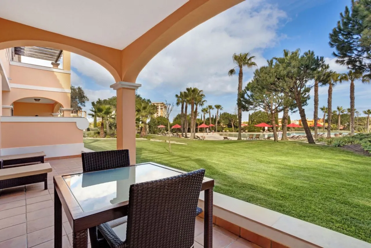 Cascade Wellness Resort — rooms and atmosphere