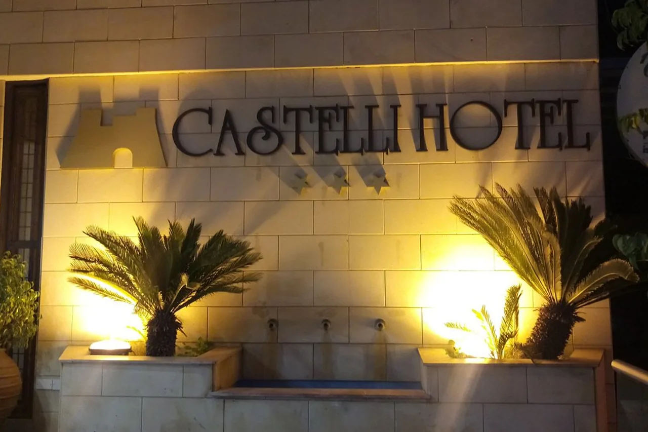Castelli Hotel Nicosia — ภาพห้องพักและบรรยากาศ