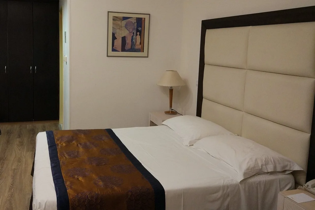 Castelli Hotel Nicosia — ภาพห้องพักและบรรยากาศ