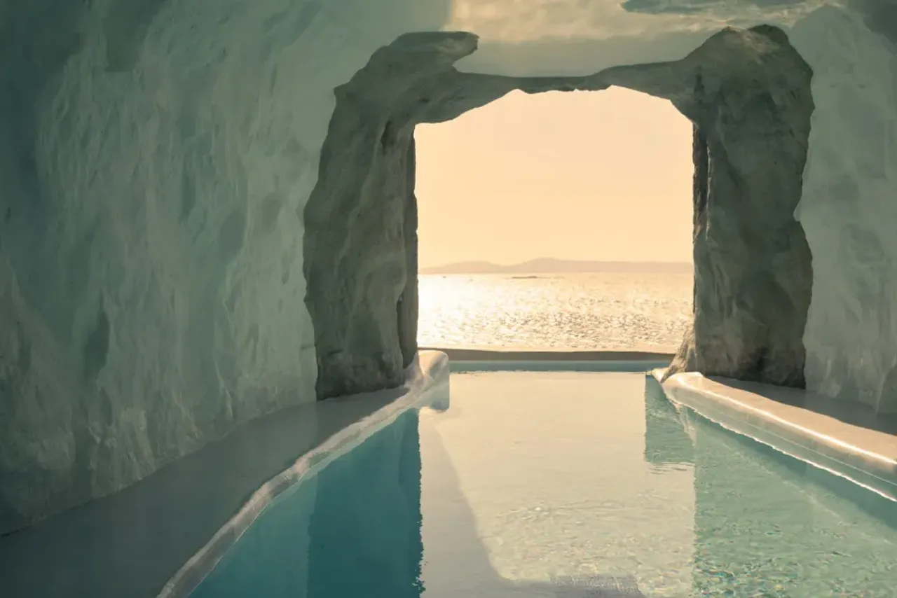 Cavo Tagoo Mykonos — rooms and atmosphere