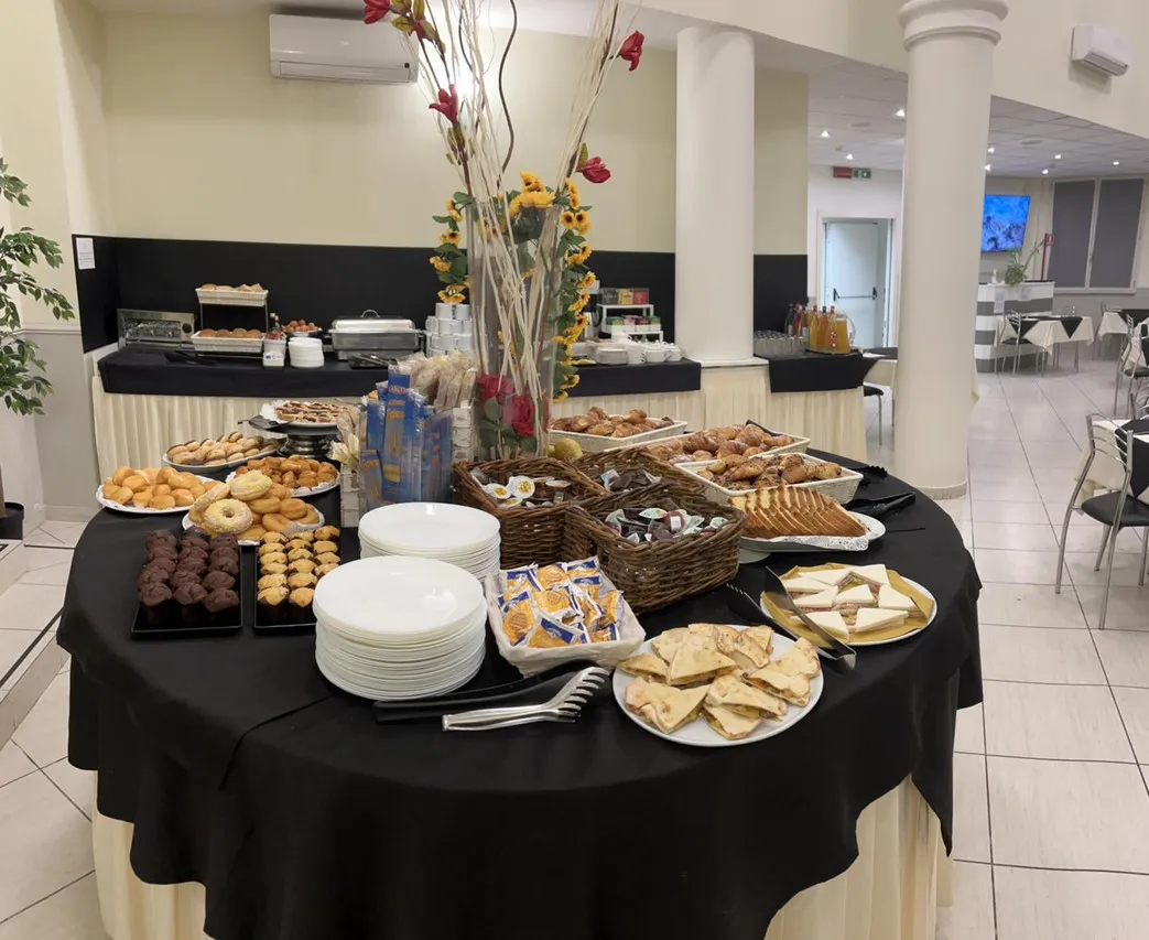 CDH Hotel La Spezia — rooms and atmosphere