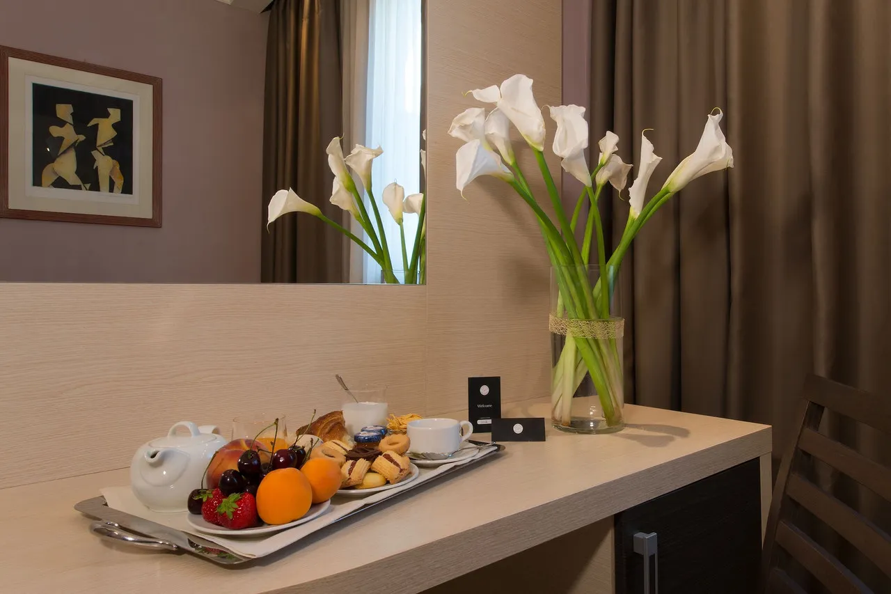 CDH Hotel La Spezia — rooms and atmosphere