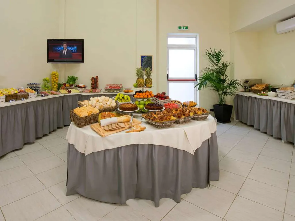 CDH Hotel La Spezia — rooms and atmosphere