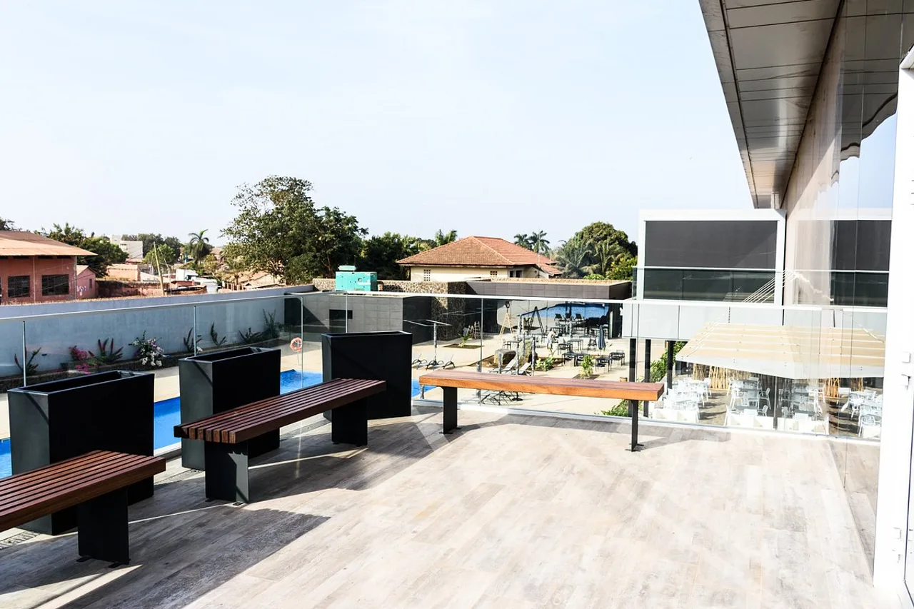 Ceiba Hotel Bissau — rooms and atmosphere