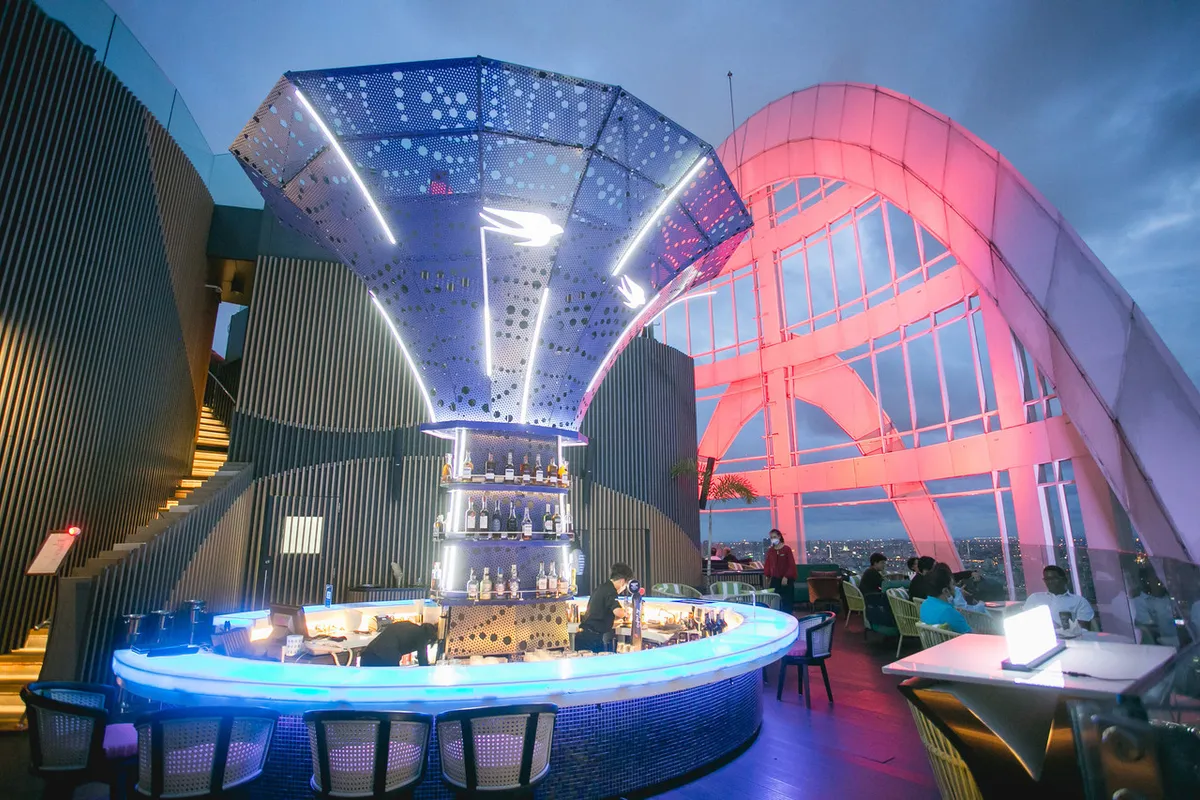 Centara Grand at CentralWorld — ภาพห้องพักและบรรยากาศ