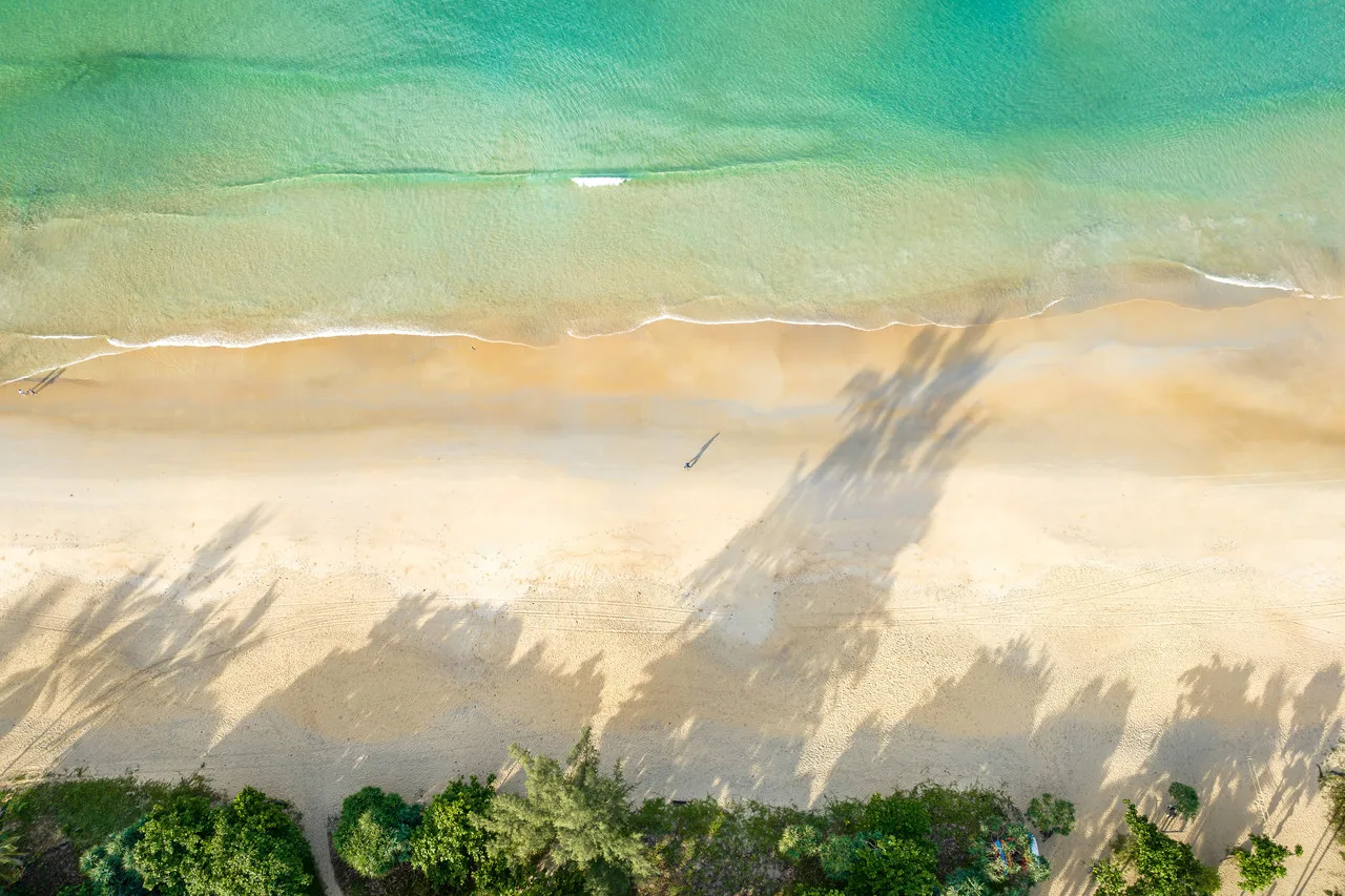Centara Grand Beach Resort Phuket — rooms and atmosphere