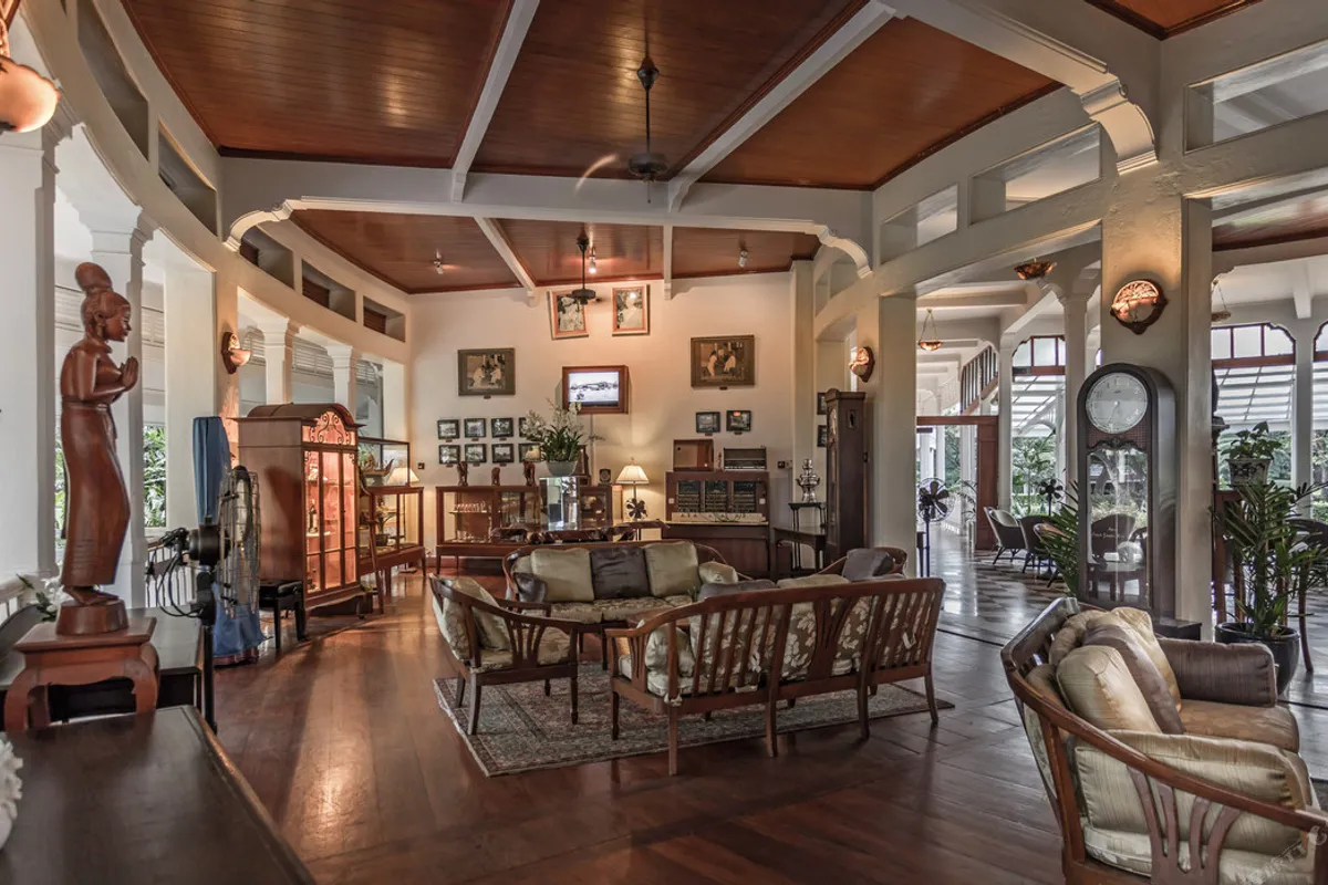 Centara Grand Beach Resort & Villas Hua Hin — rooms and atmosphere