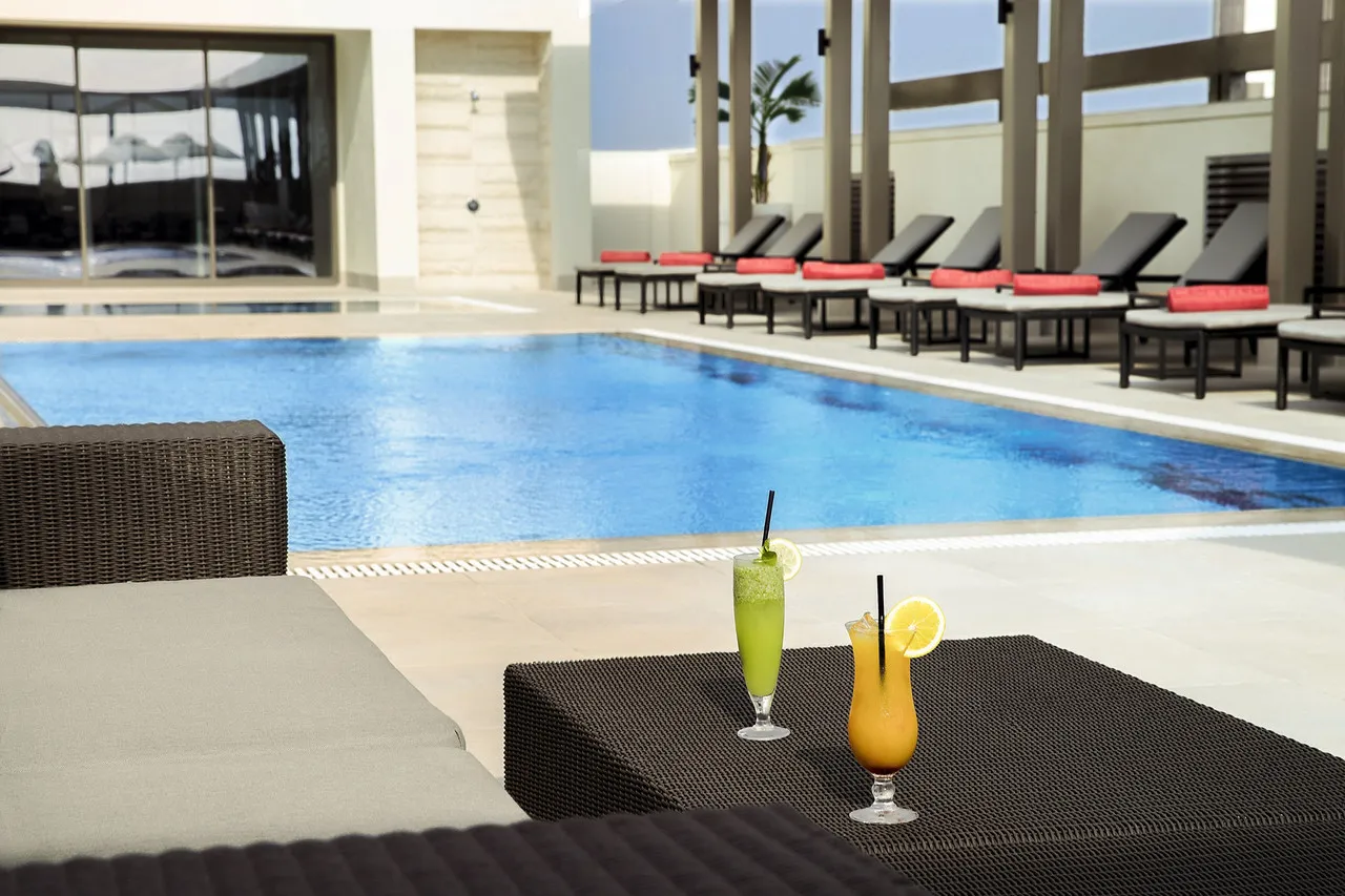 Centro Shaheen Jeddah by Rotana — rooms and atmosphere