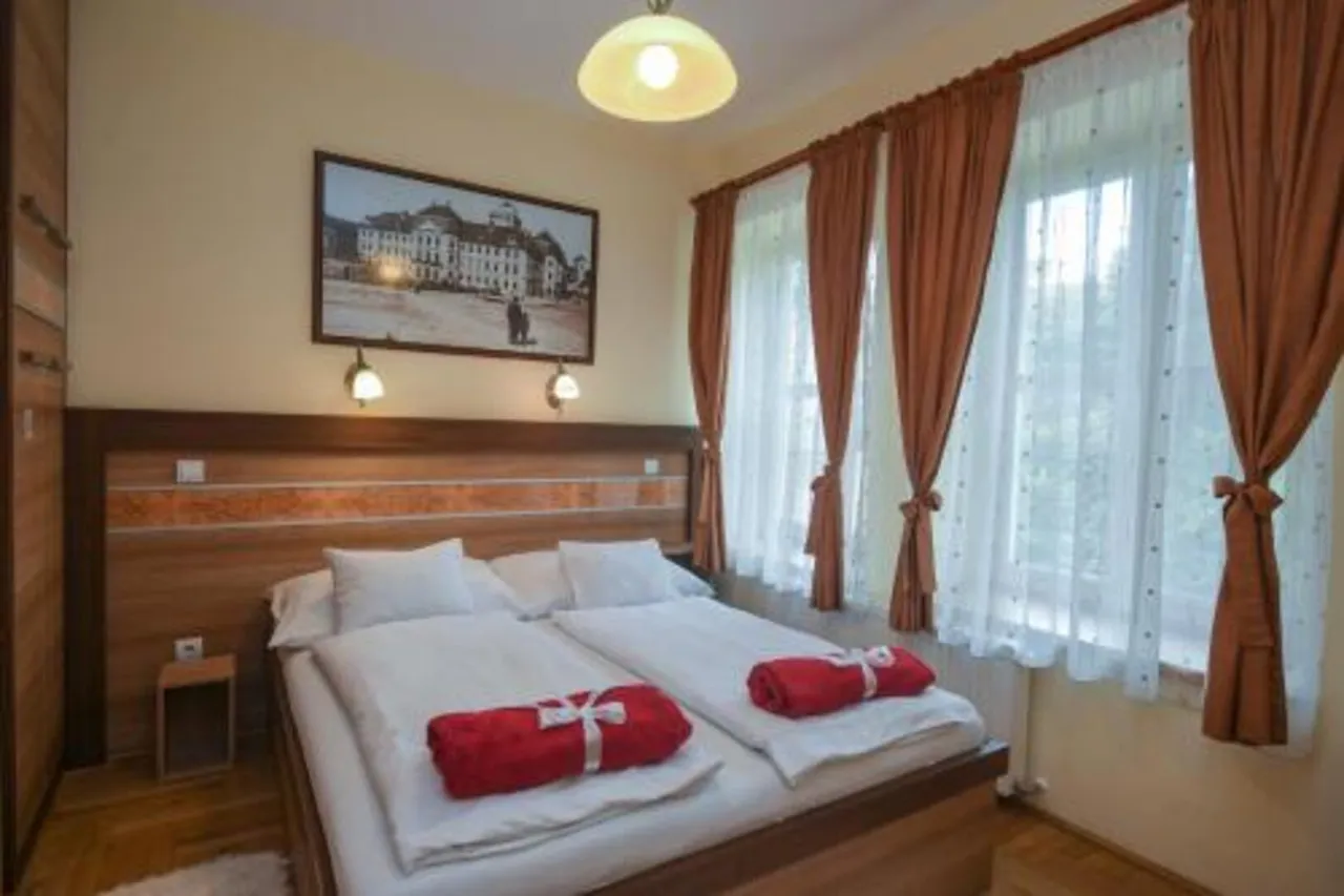 Centrum Vendégház — rooms and atmosphere