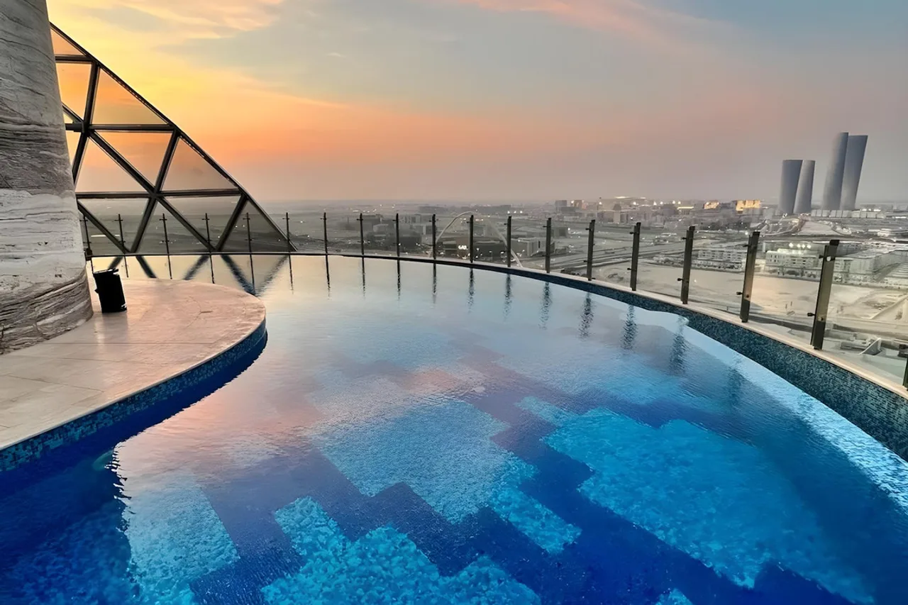 Century Marina Hotel Lusail — ภาพห้องพักและบรรยากาศ