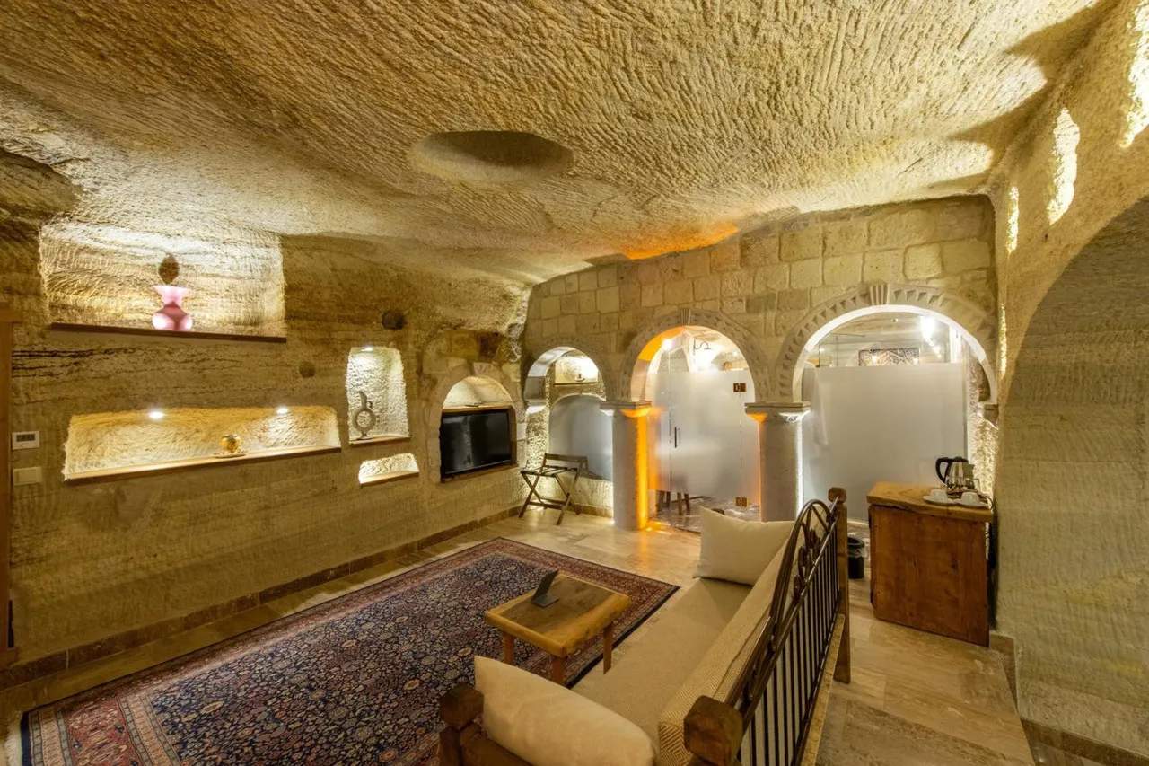 Charming Cave Hotel — rooms and atmosphere