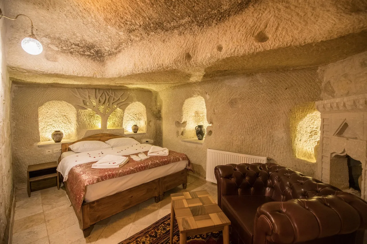 Charming Cave Hotel — rooms and atmosphere