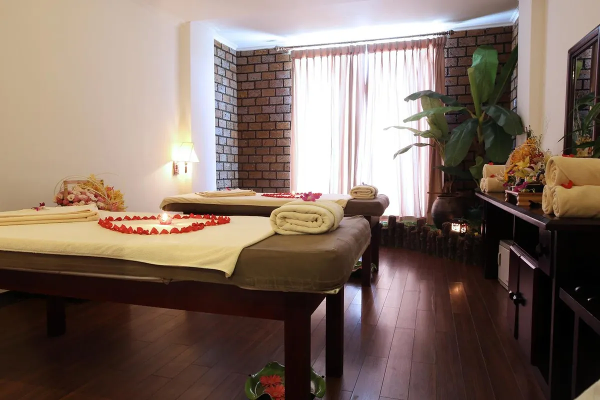 Cherish Hue Hotel — rooms and atmosphere