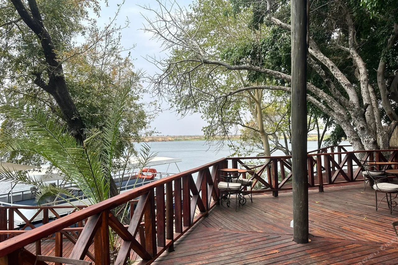 Chobe Marina Lodge — ภาพห้องพักและบรรยากาศ