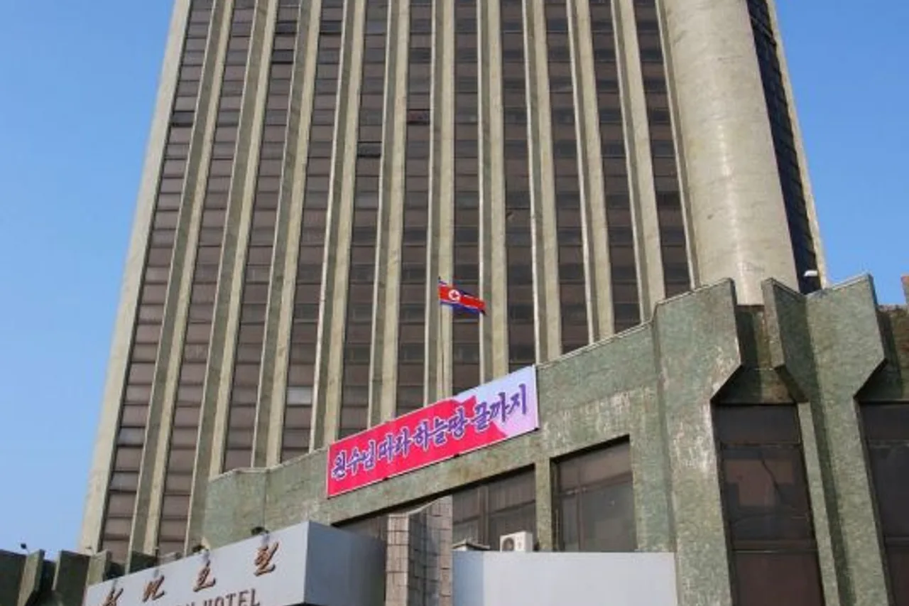 Chongnyon Hotel (Youth Hotel) — โรงแรมในเปียงยาง