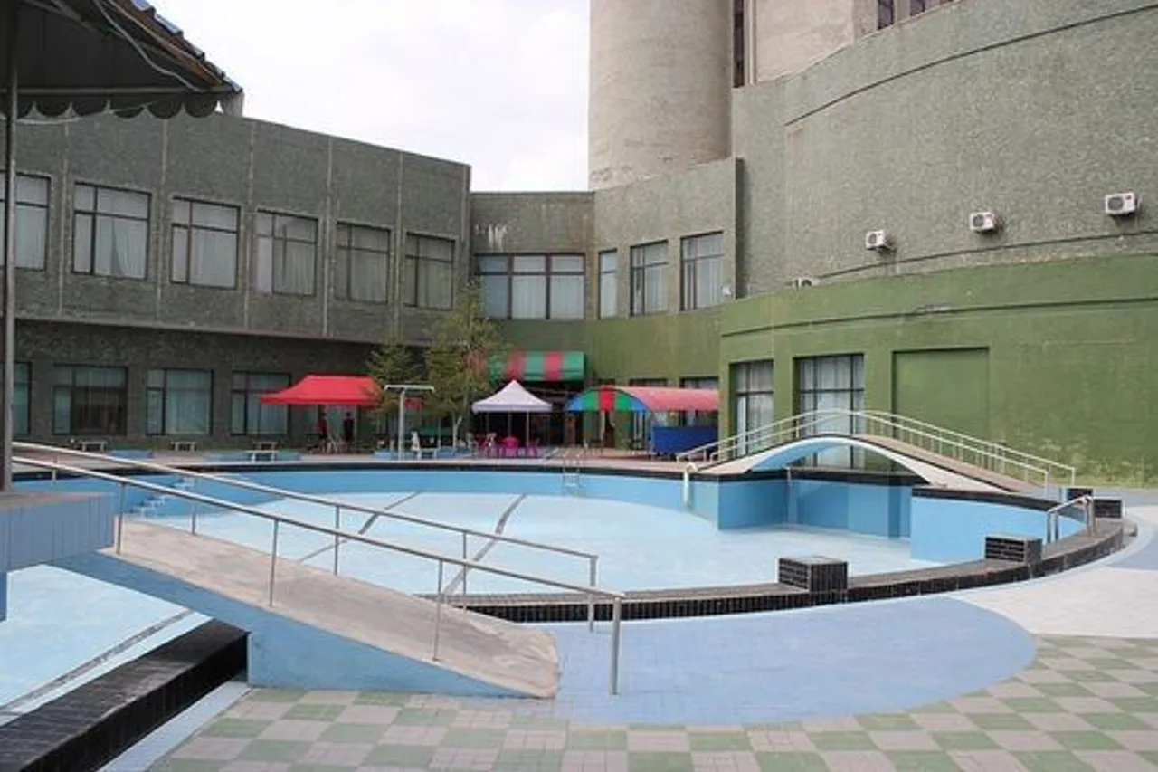 Chongnyon Hotel (Youth Hotel) — ภาพห้องพักและบรรยากาศ
