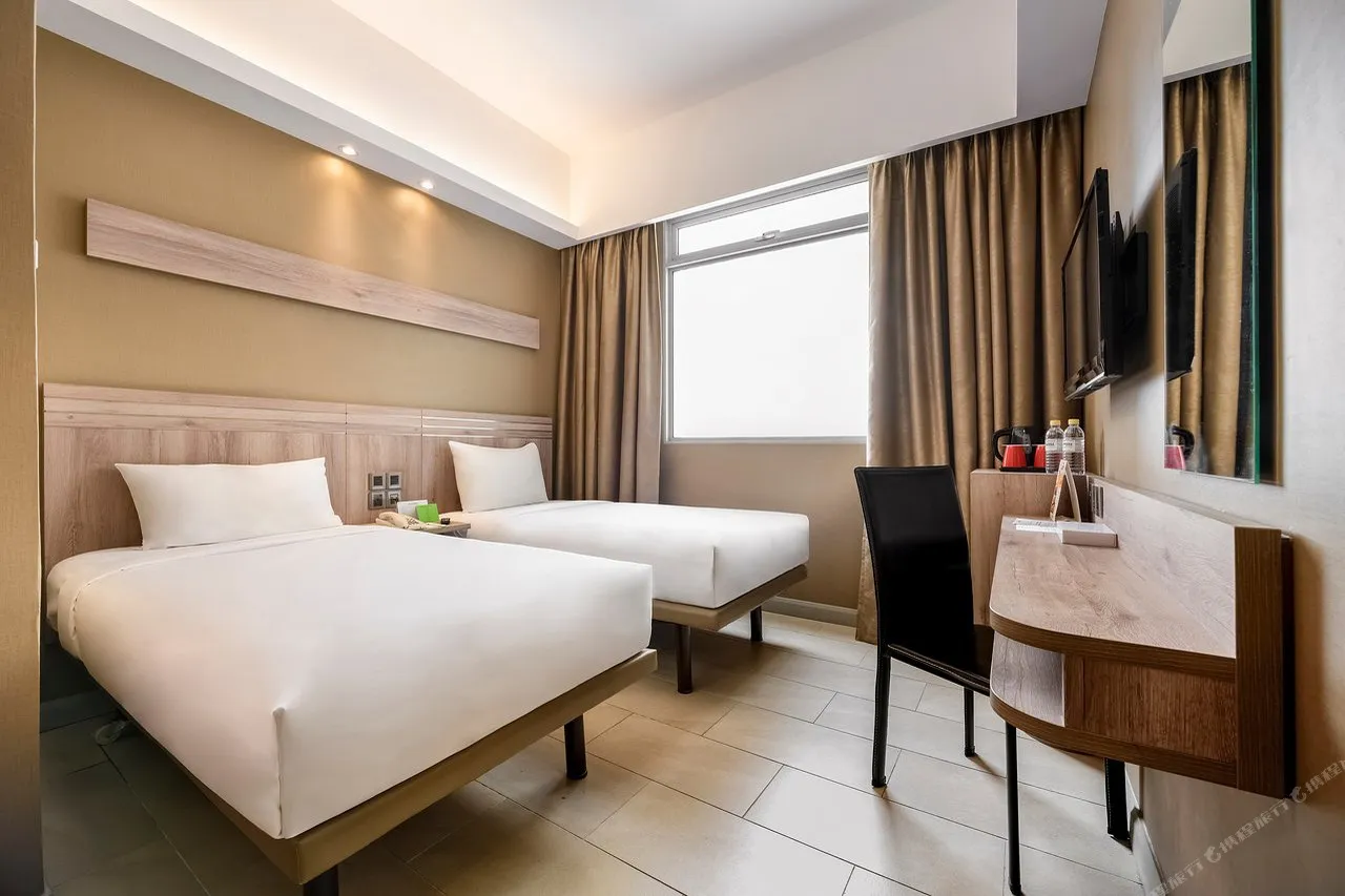 Cititel Express Penang — rooms and atmosphere