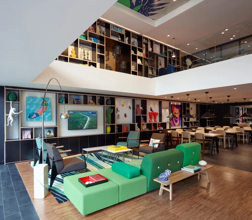 citizenM Kuala Lumpur Bukit Bintang — rooms and atmosphere