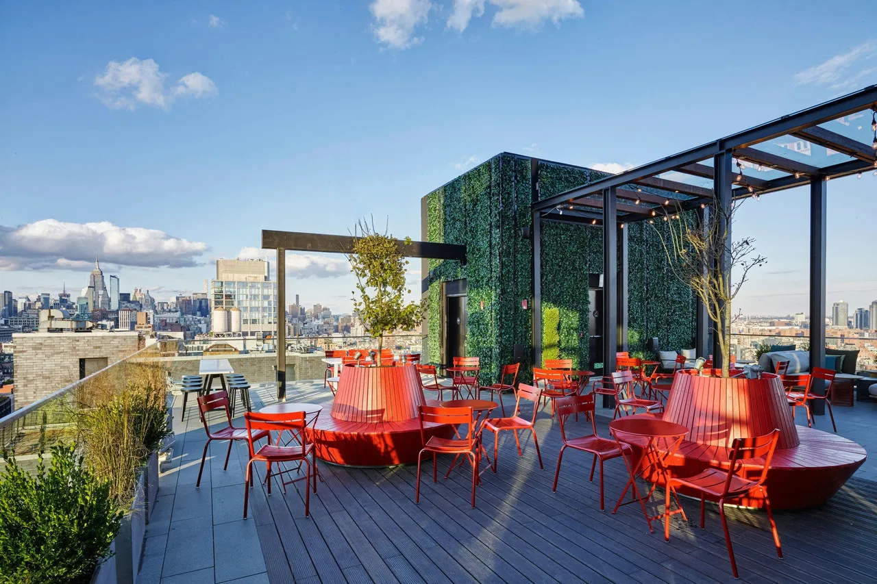 citizenM New York Bowery — rooms and atmosphere