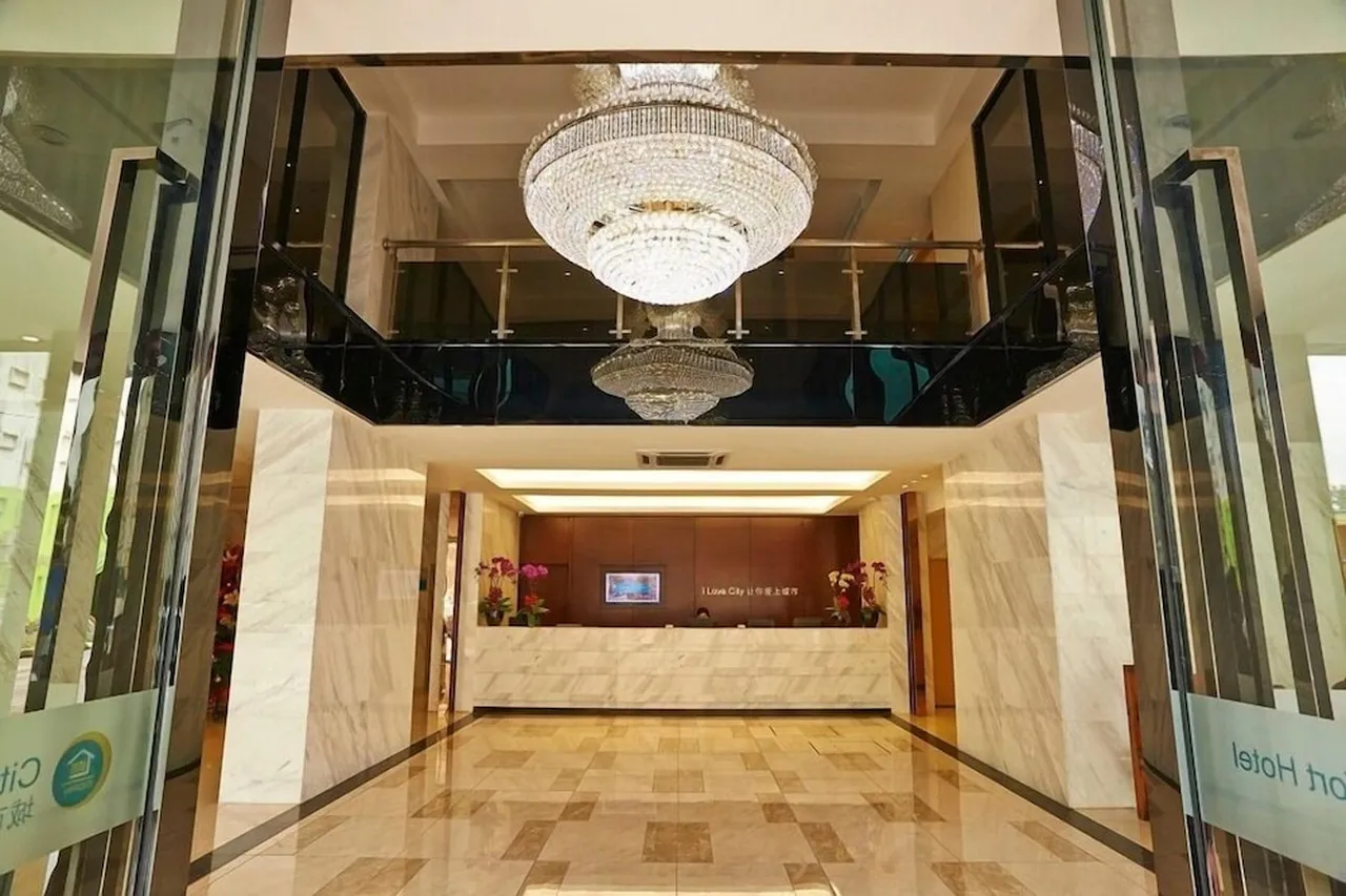 City Comfort Hotel Chinatown — rooms and atmosphere