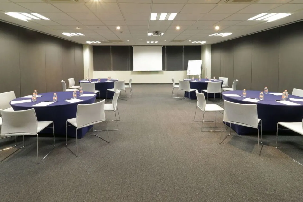 City Express Plus by Marriott Monterrey Nuevo Sur — ภาพห้องพักและบรรยากาศ
