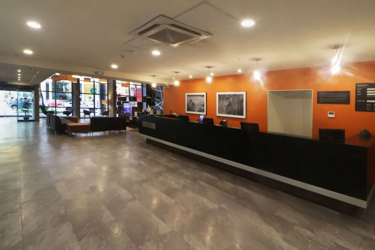 City Express Plus by Marriott Monterrey Nuevo Sur — ภาพห้องพักและบรรยากาศ