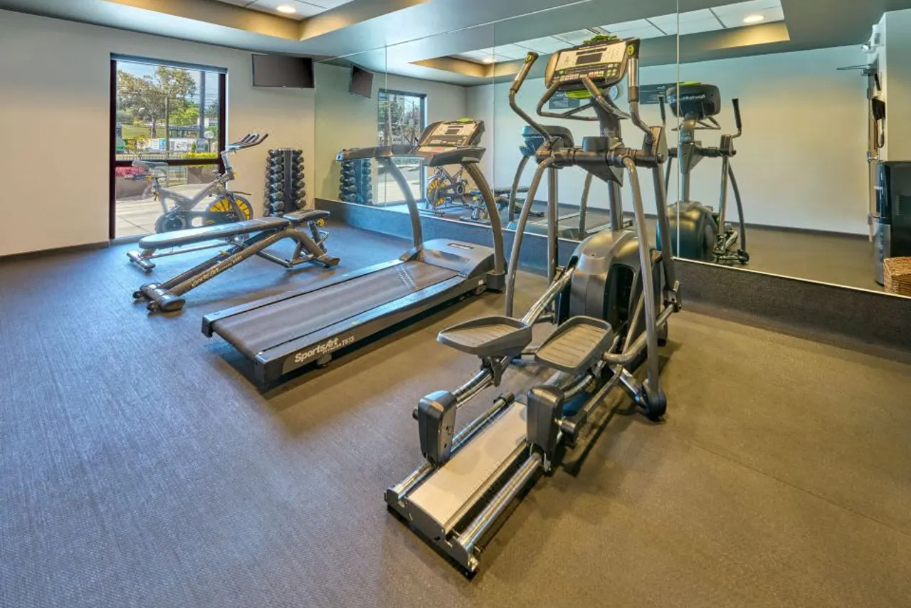 City Express Plus by Marriott Ciudad de Mexico Periferico Sur Tlalpan — ภาพห้องพักและบรรยากาศ