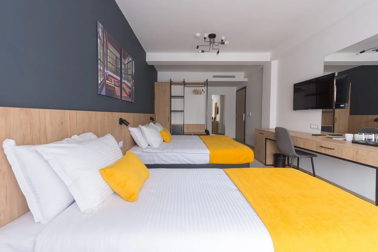City Inn Pristina — ภาพห้องพักและบรรยากาศ