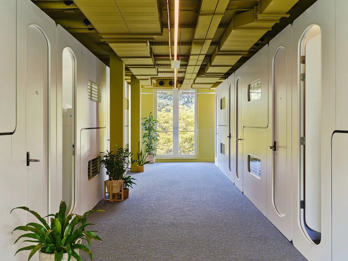 CityHub Rotterdam — rooms and atmosphere