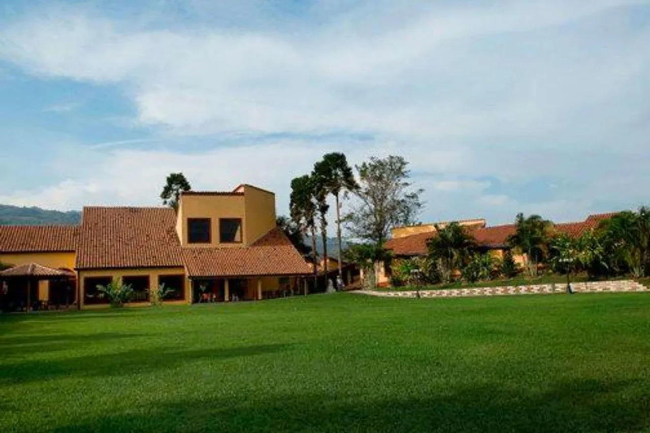 Clarion Hotel Copan Ruinas — โคปัน
