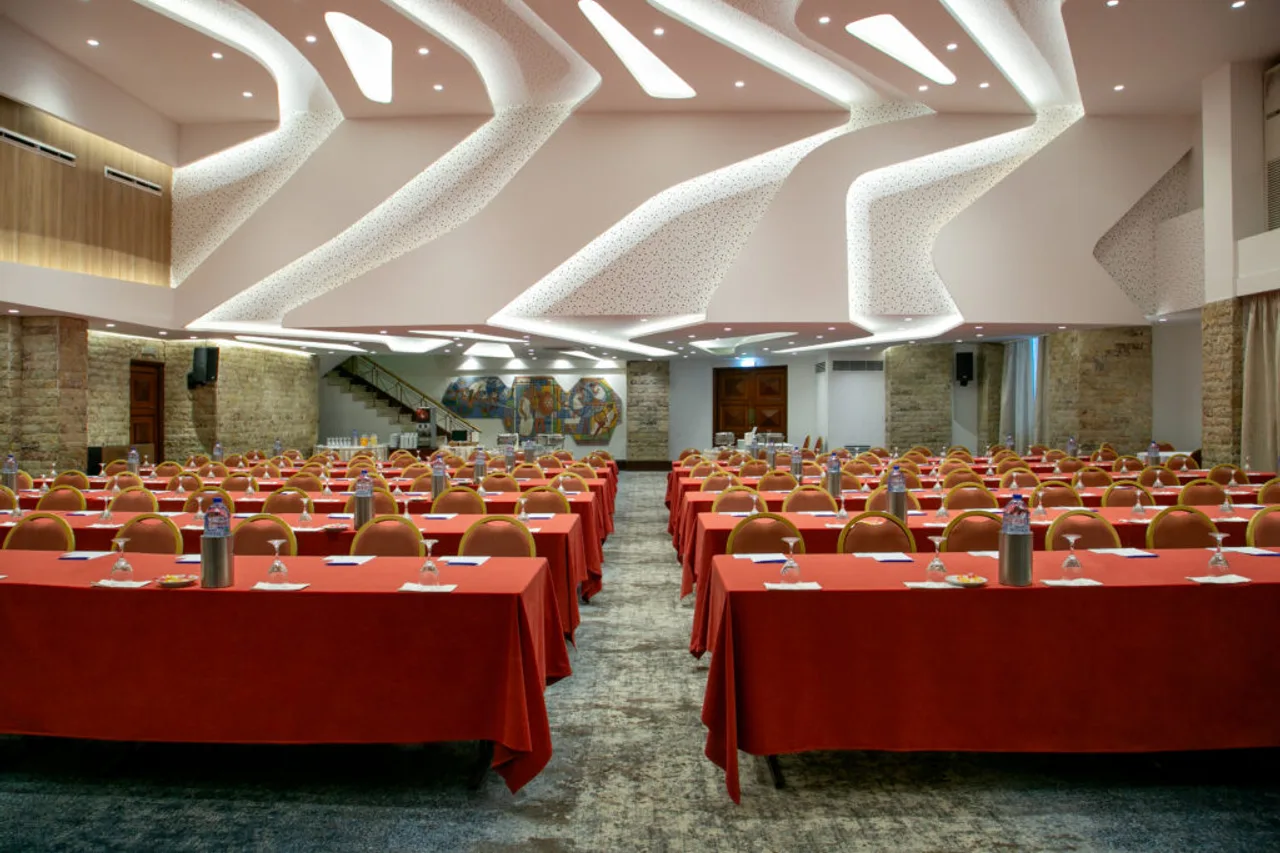 Cleopatra Hotel — ภาพห้องพักและบรรยากาศ