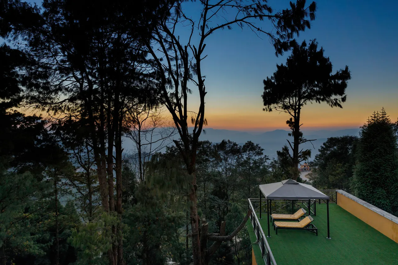 Club Himalaya Nagarkot — rooms and atmosphere