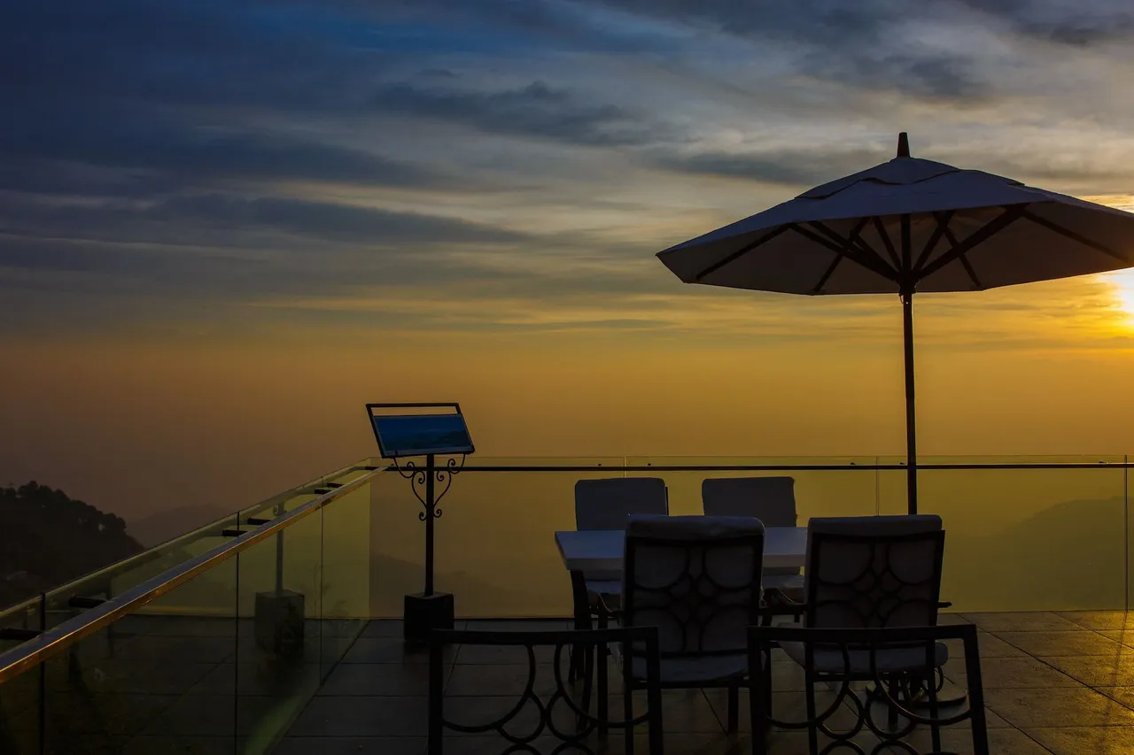 Club Himalaya Nagarkot — rooms and atmosphere