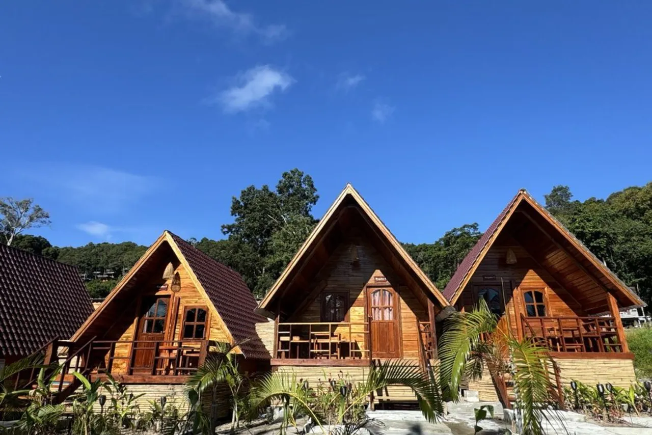 Coco Bungalows — โรงแรมในเกาะรง